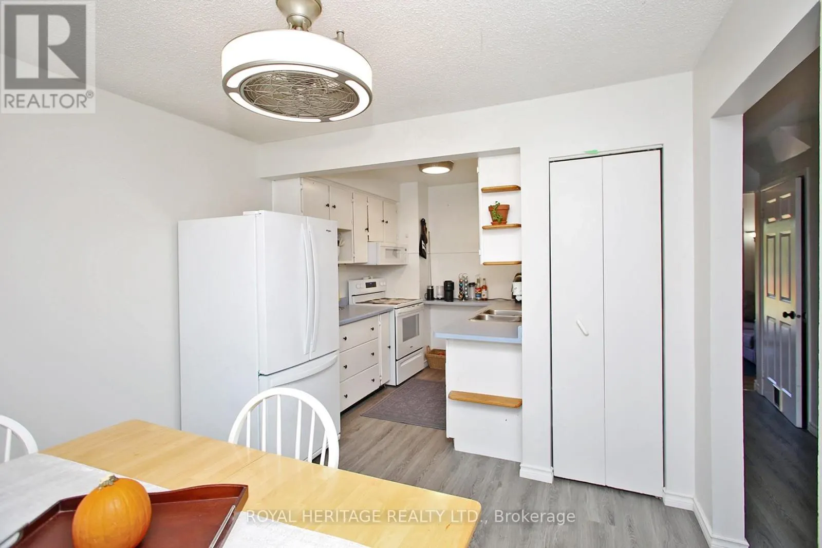 205 NORTHMINSTER COURT