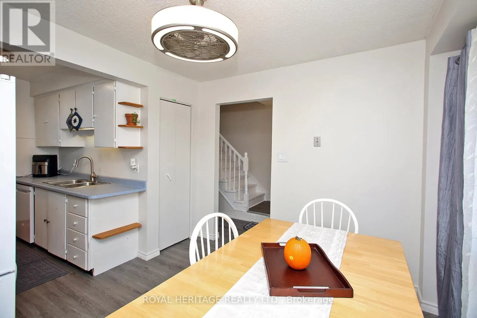 205 NORTHMINSTER COURT