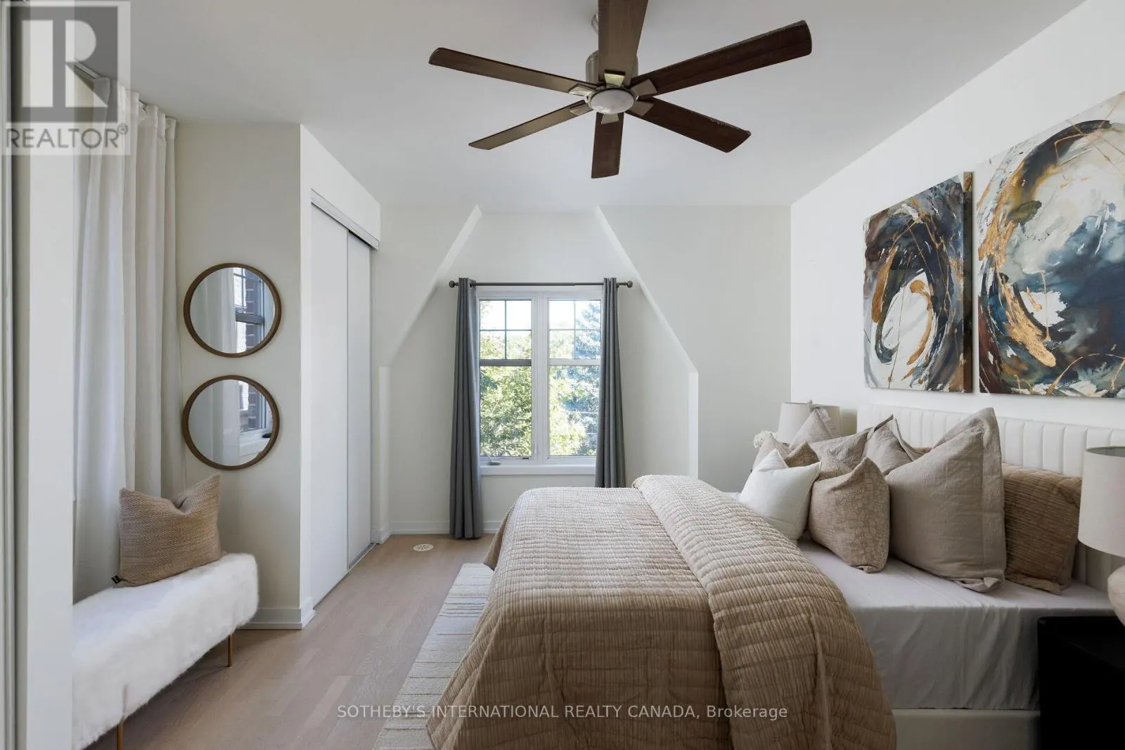 29 - 140 BROADVIEW AVENUE