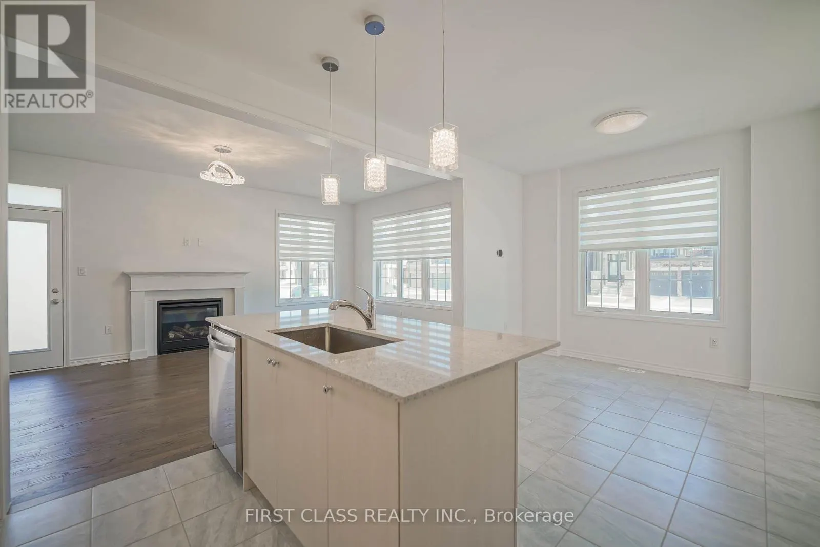 1913 NARCISSUS GARDENS