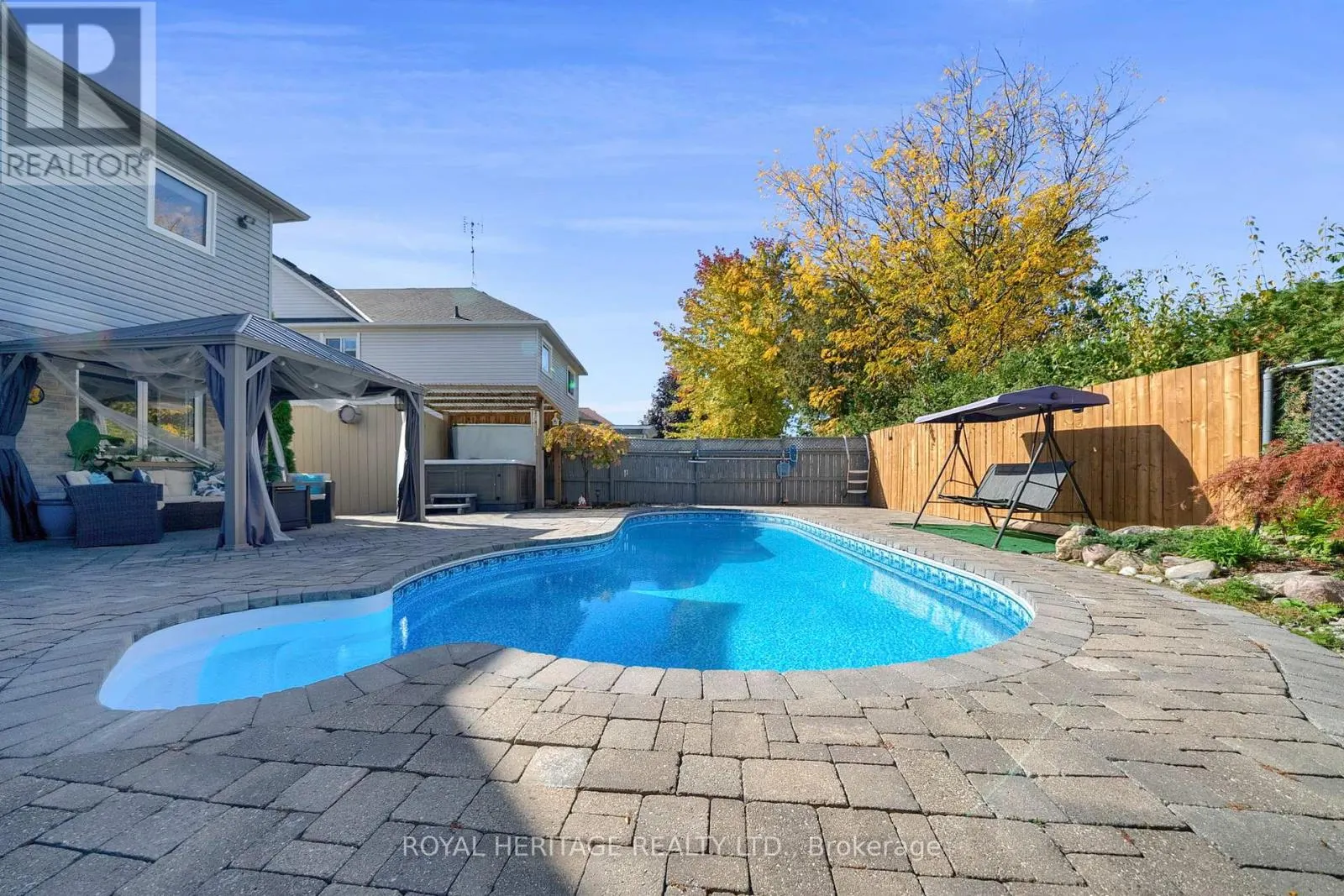 46 LOWNIE COURT
