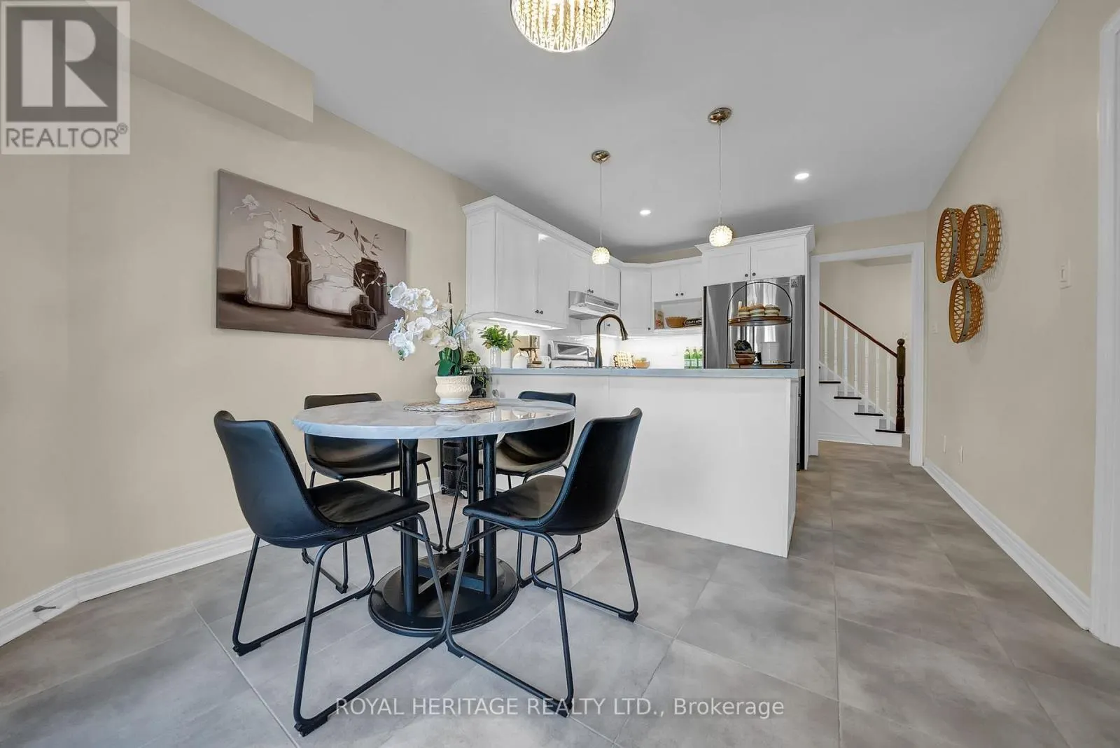 46 LOWNIE COURT