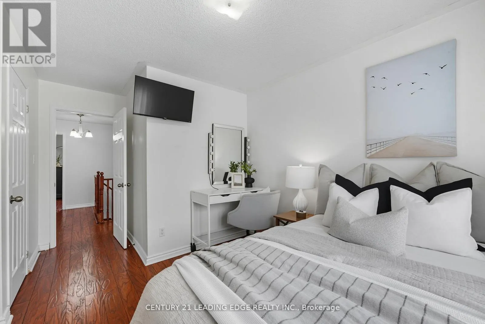 9 MCCARTNEY AVENUE