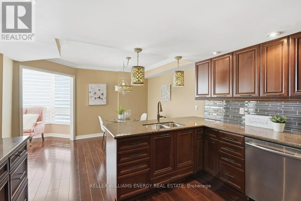 1004 - 700 WILSON ROAD N, #1004