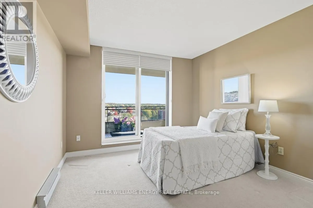 1004 - 700 WILSON ROAD N, #1004