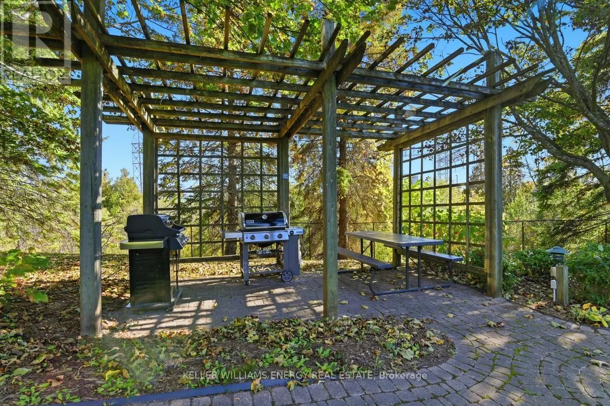 1004 - 700 WILSON ROAD N, #1004