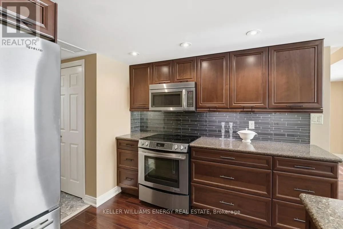 1004 - 700 WILSON ROAD N, #1004