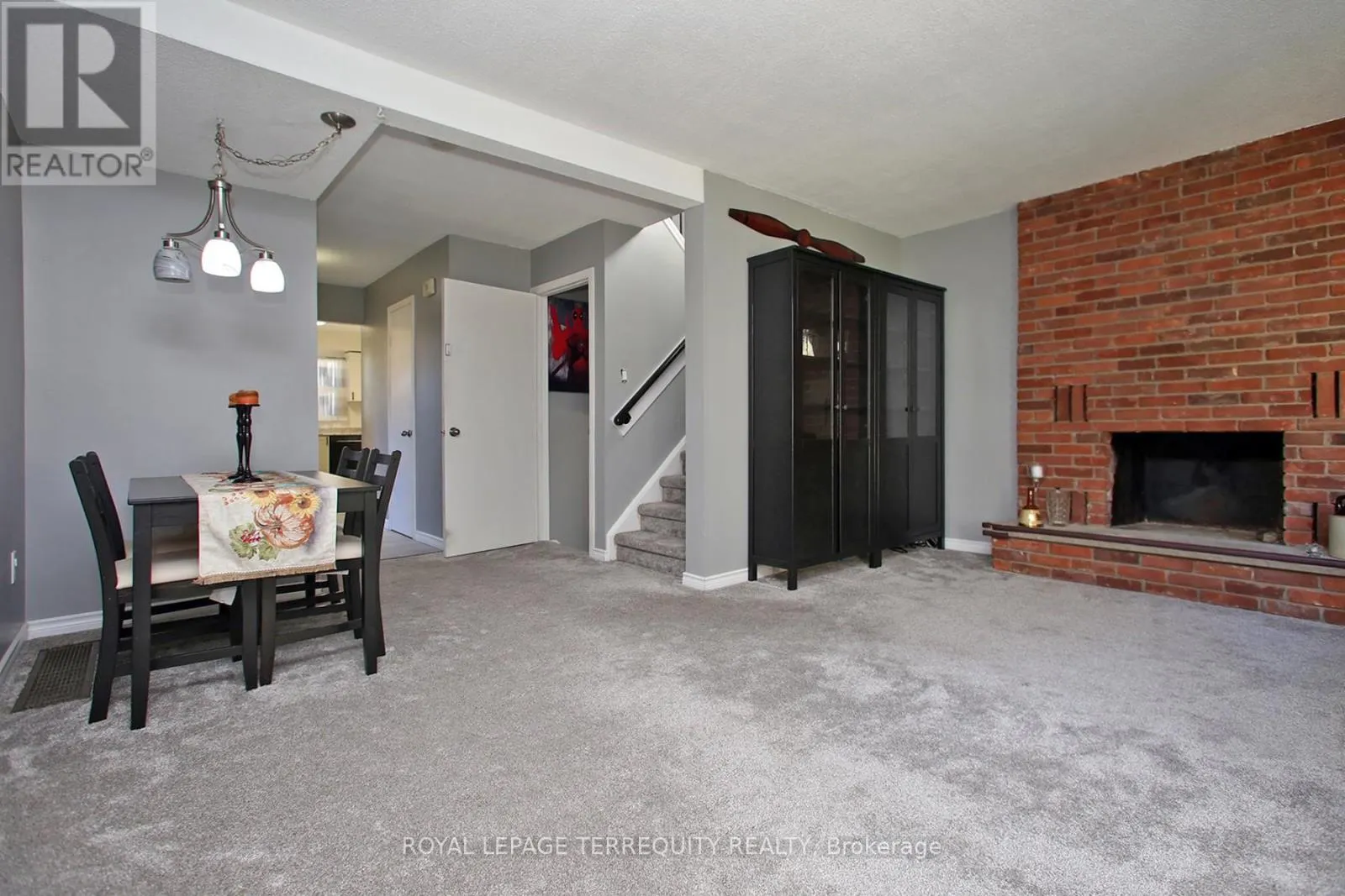 87 ANDREA ROAD