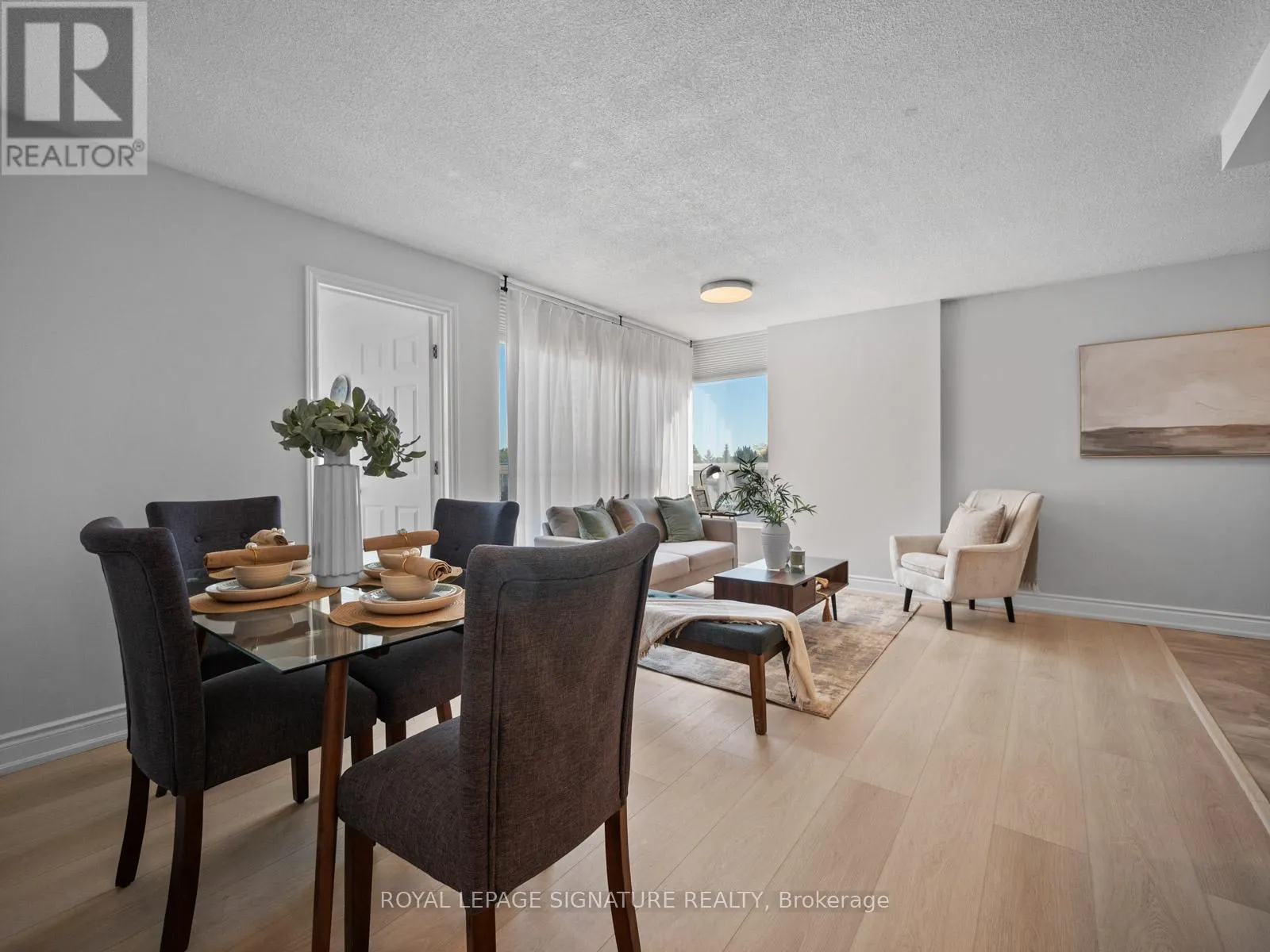 519 - 3050 ELLESMERE ROAD