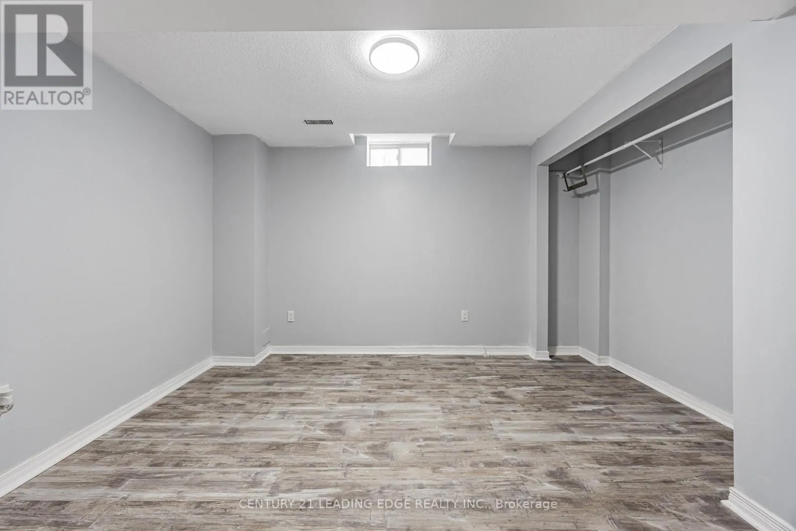 9 PORTAGE TRAIL