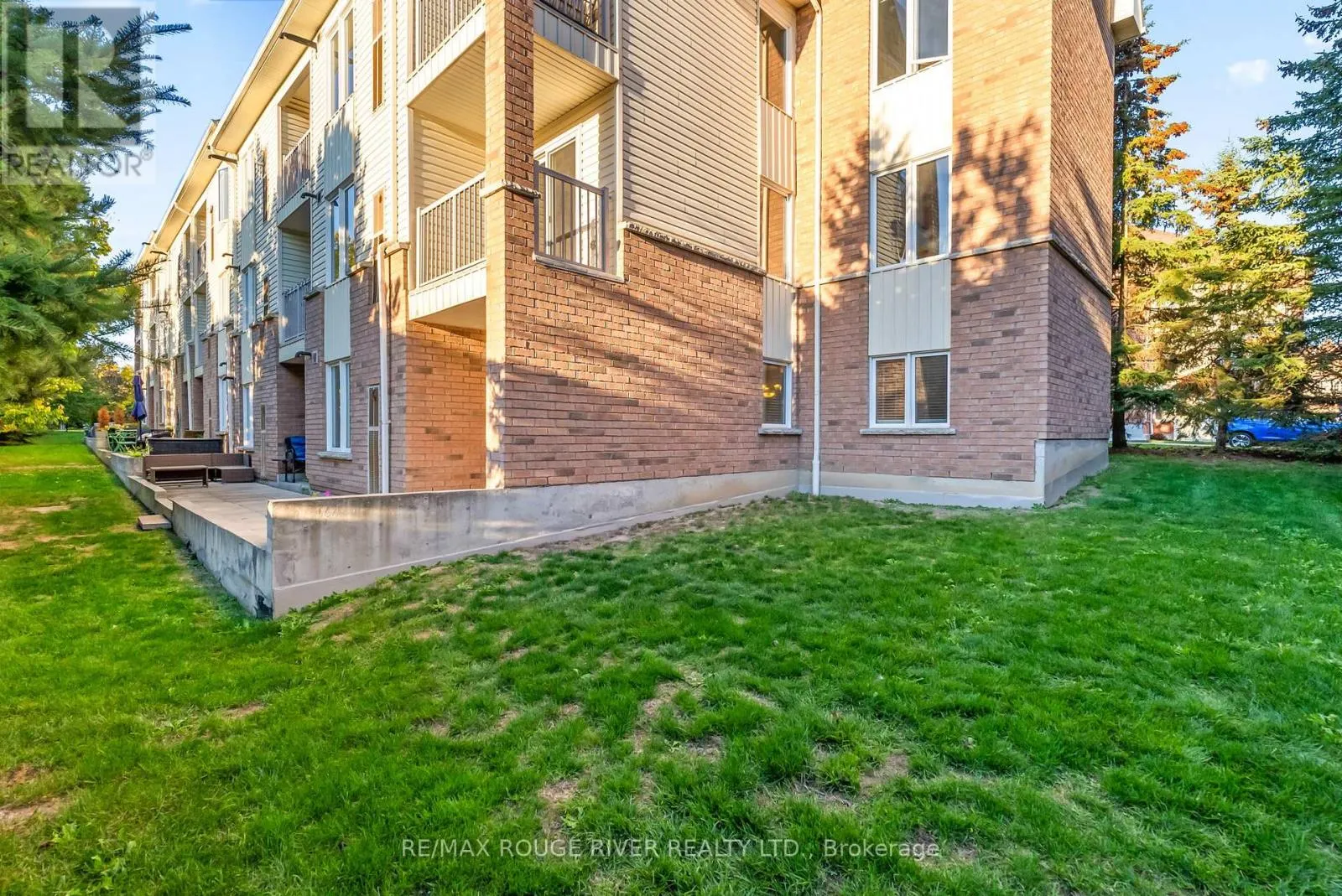 1 - 12 PETRA WAY, #1