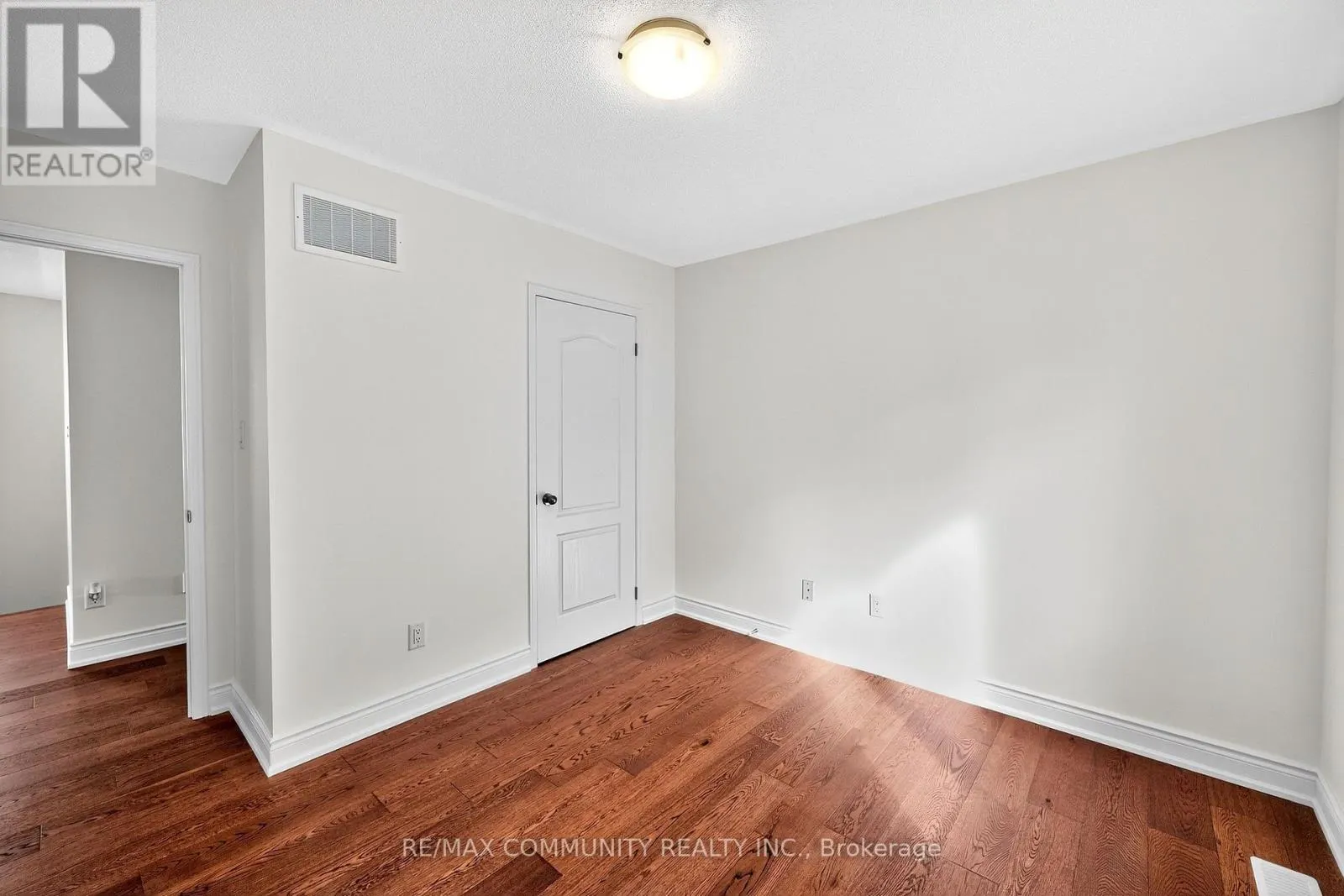 775 MCCUE DRIVE