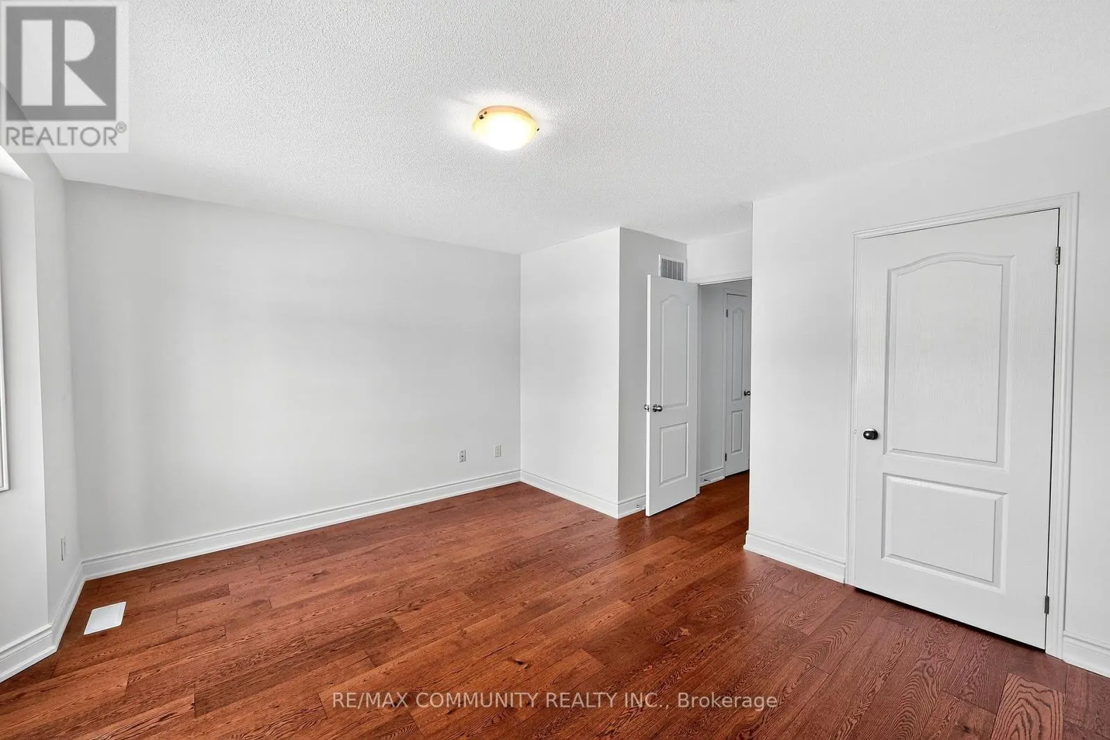 775 MCCUE DRIVE