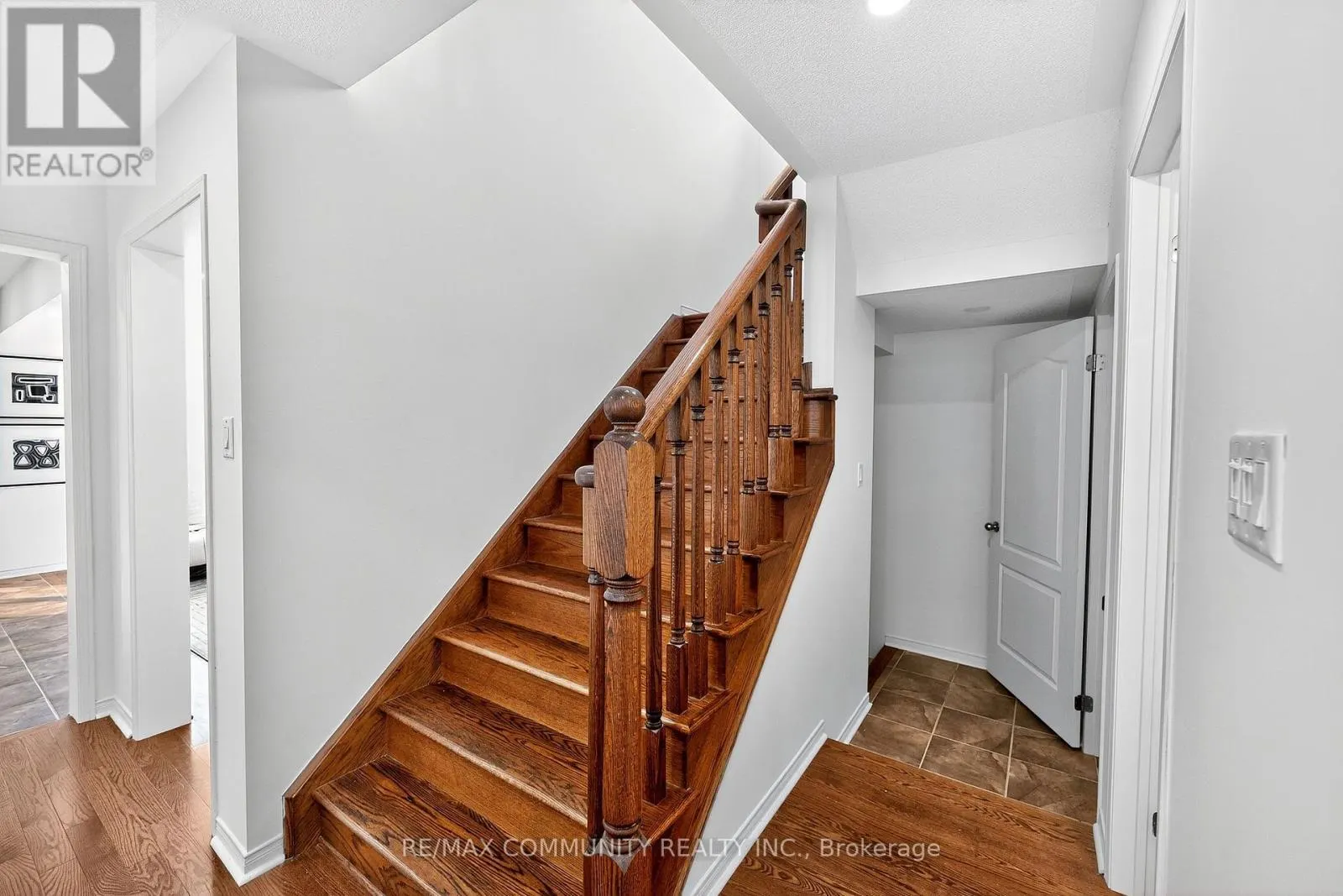 775 MCCUE DRIVE