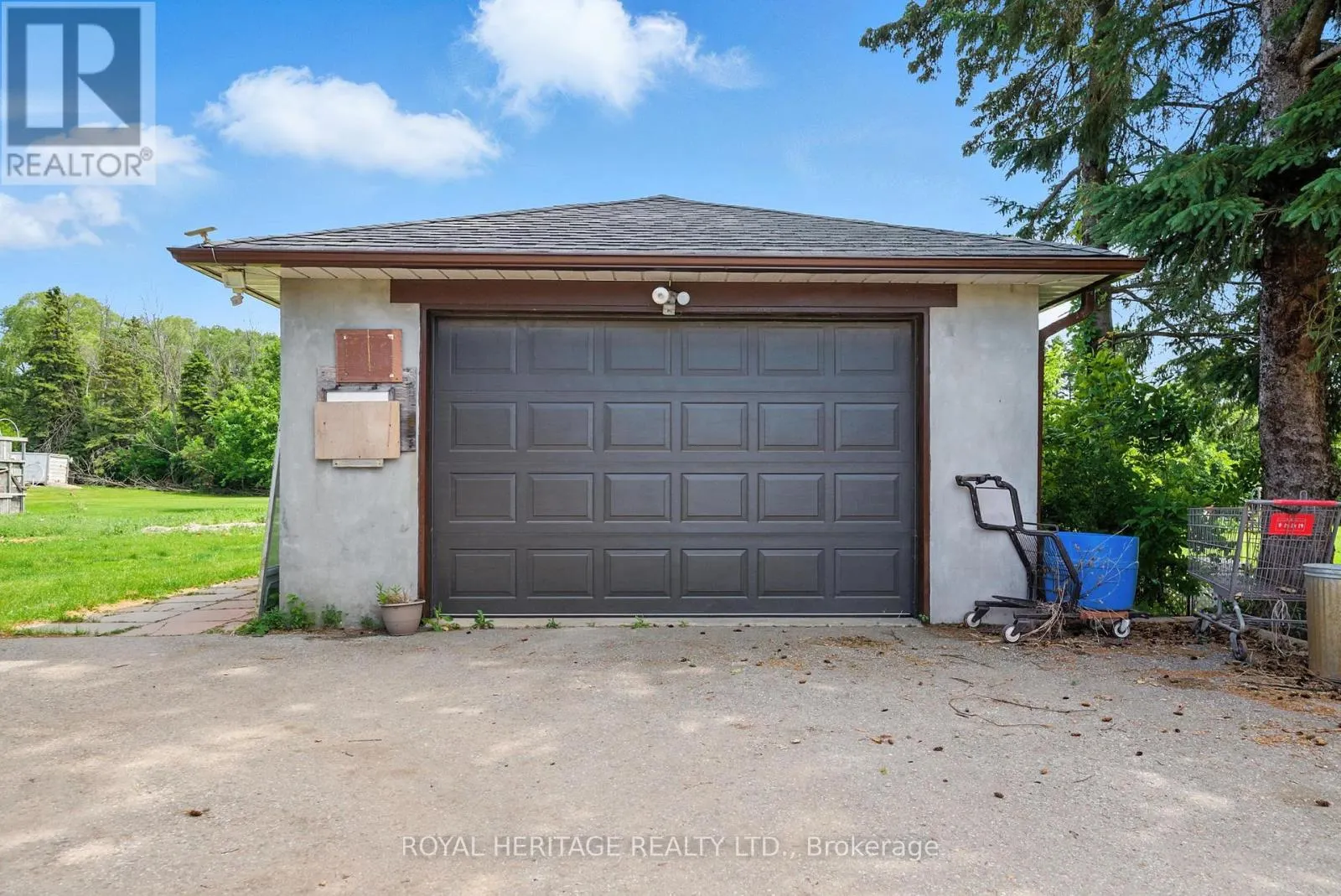 1595 TAUNTON ROAD