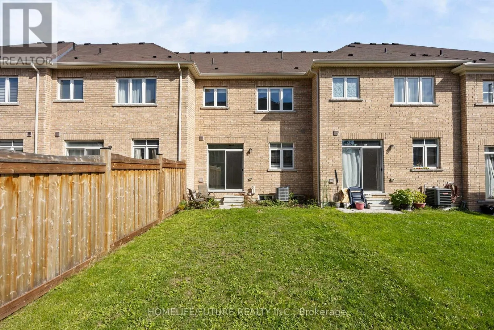 10 BRENT CRESCENT