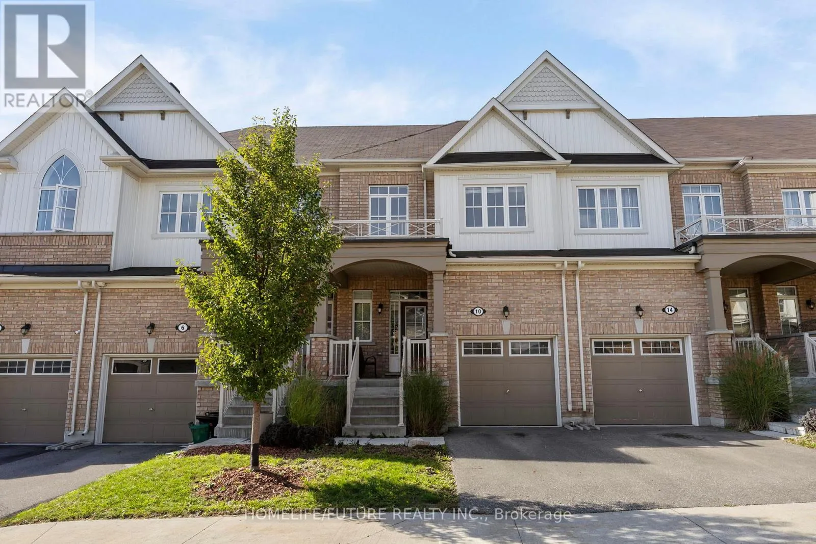 10 BRENT CRESCENT