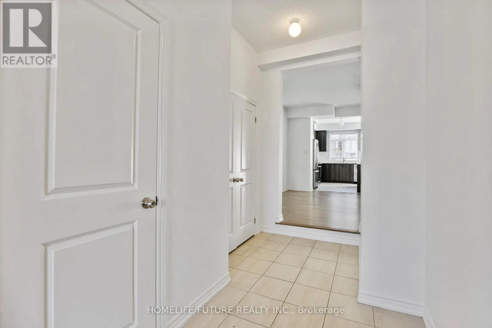 10 BRENT CRESCENT
