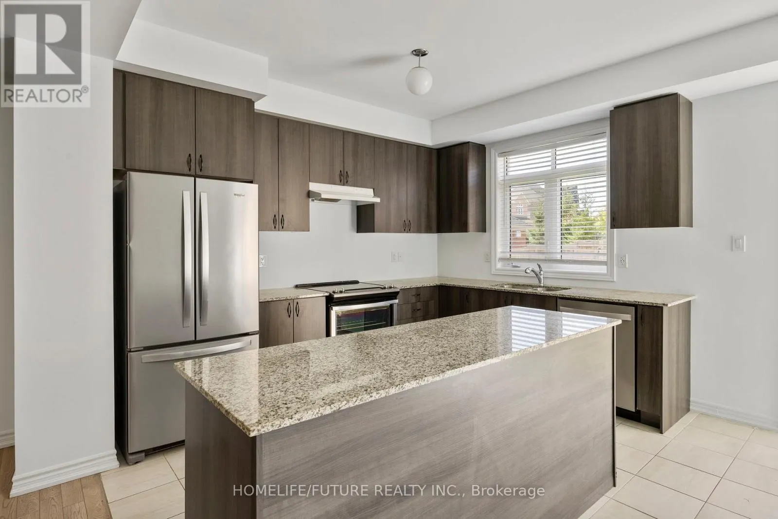 10 BRENT CRESCENT