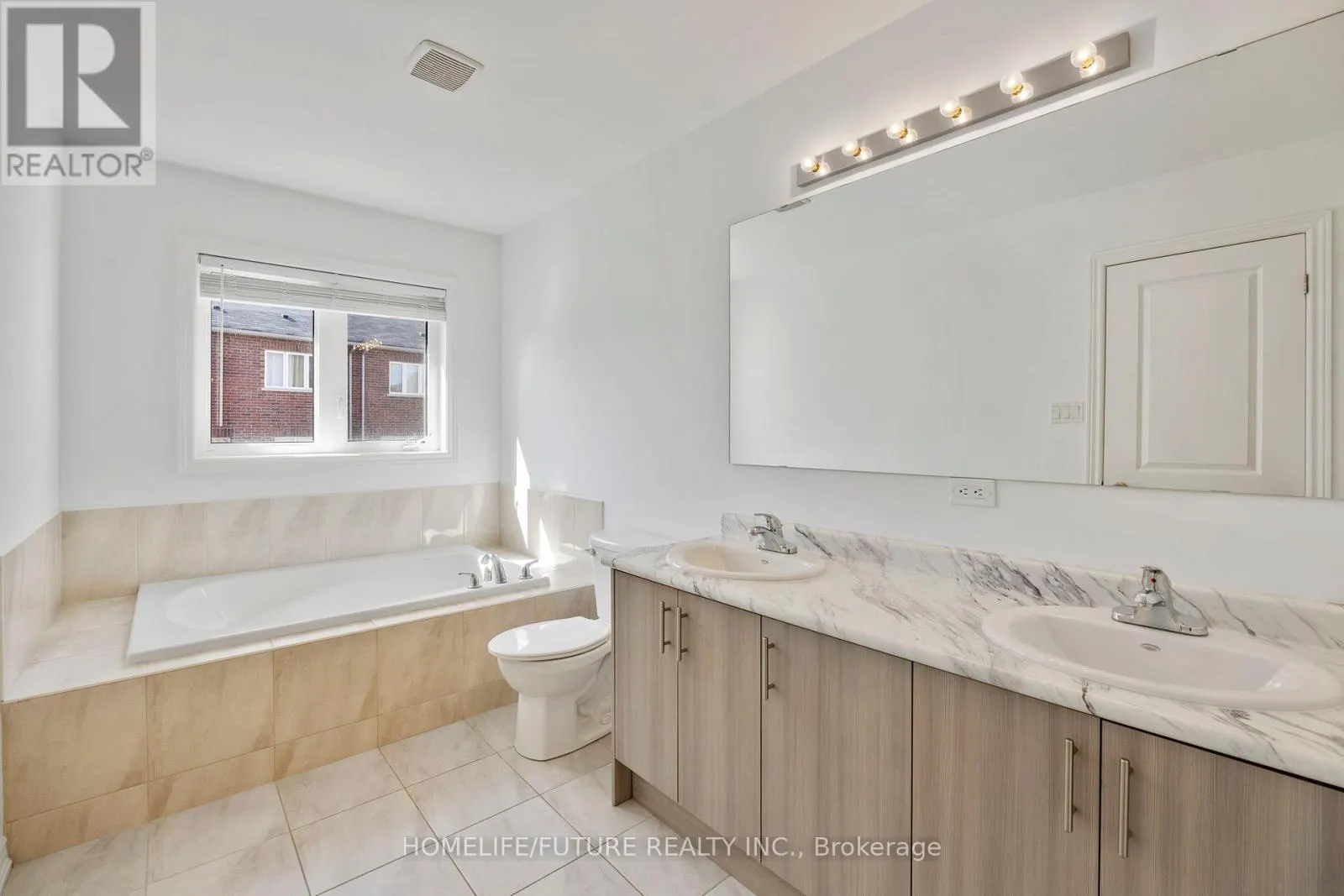 10 BRENT CRESCENT