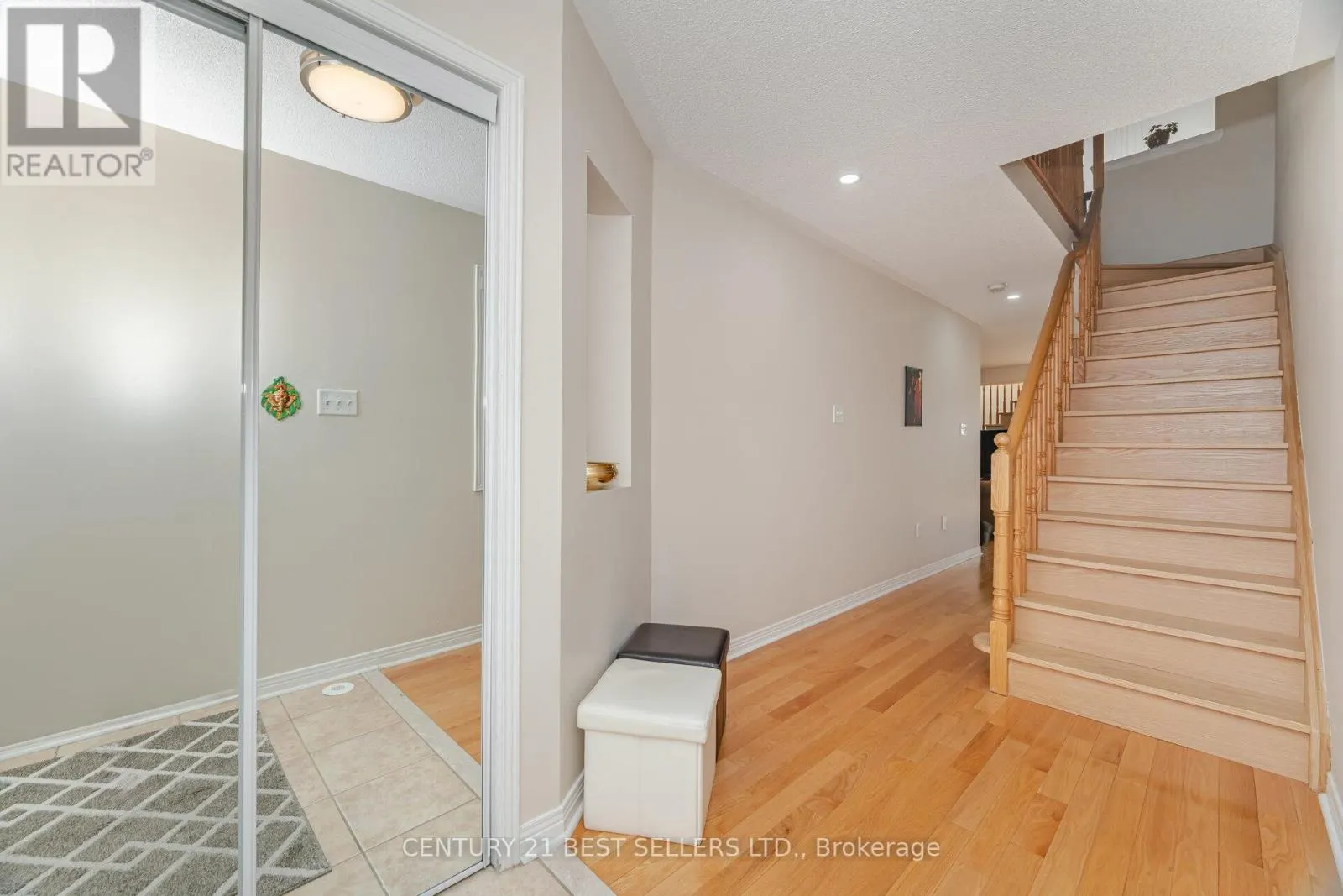 82 PILKINGTON DRIVE