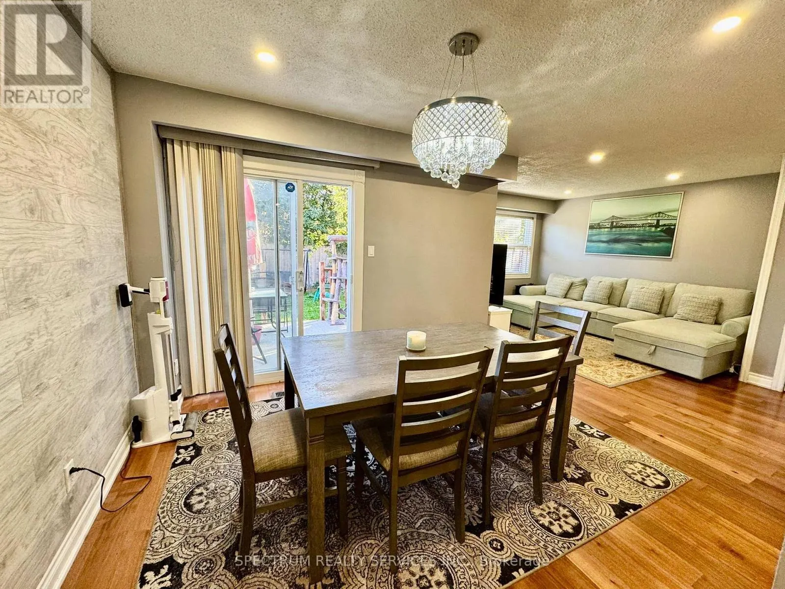43 MAMMOTH HALL TRAIL