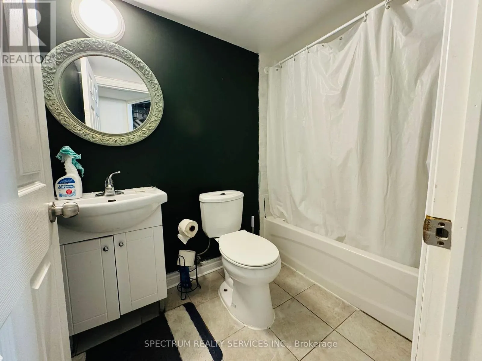 43 MAMMOTH HALL TRAIL