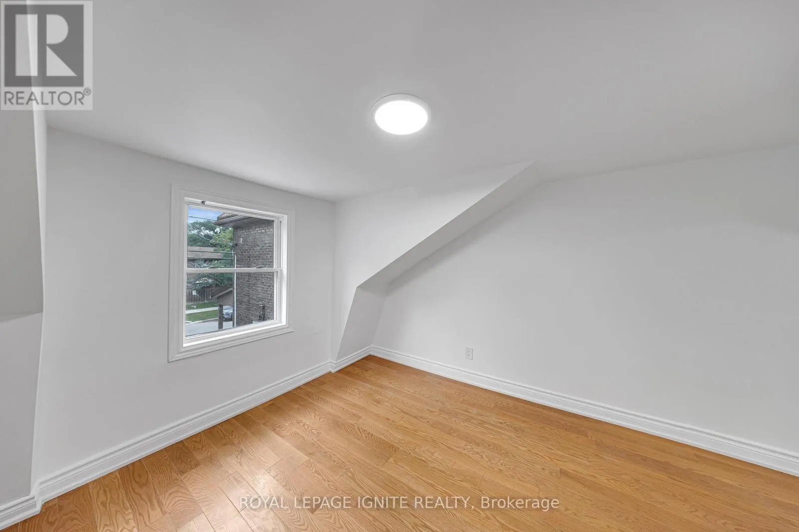 148 BARRINGTON AVENUE