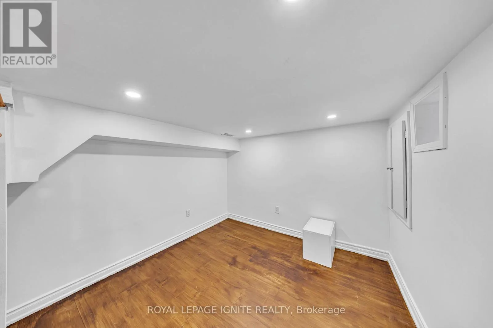 148 BARRINGTON AVENUE