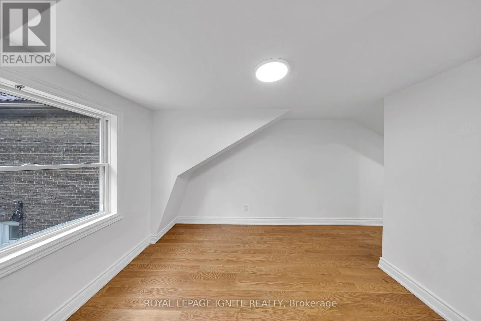 148 BARRINGTON AVENUE