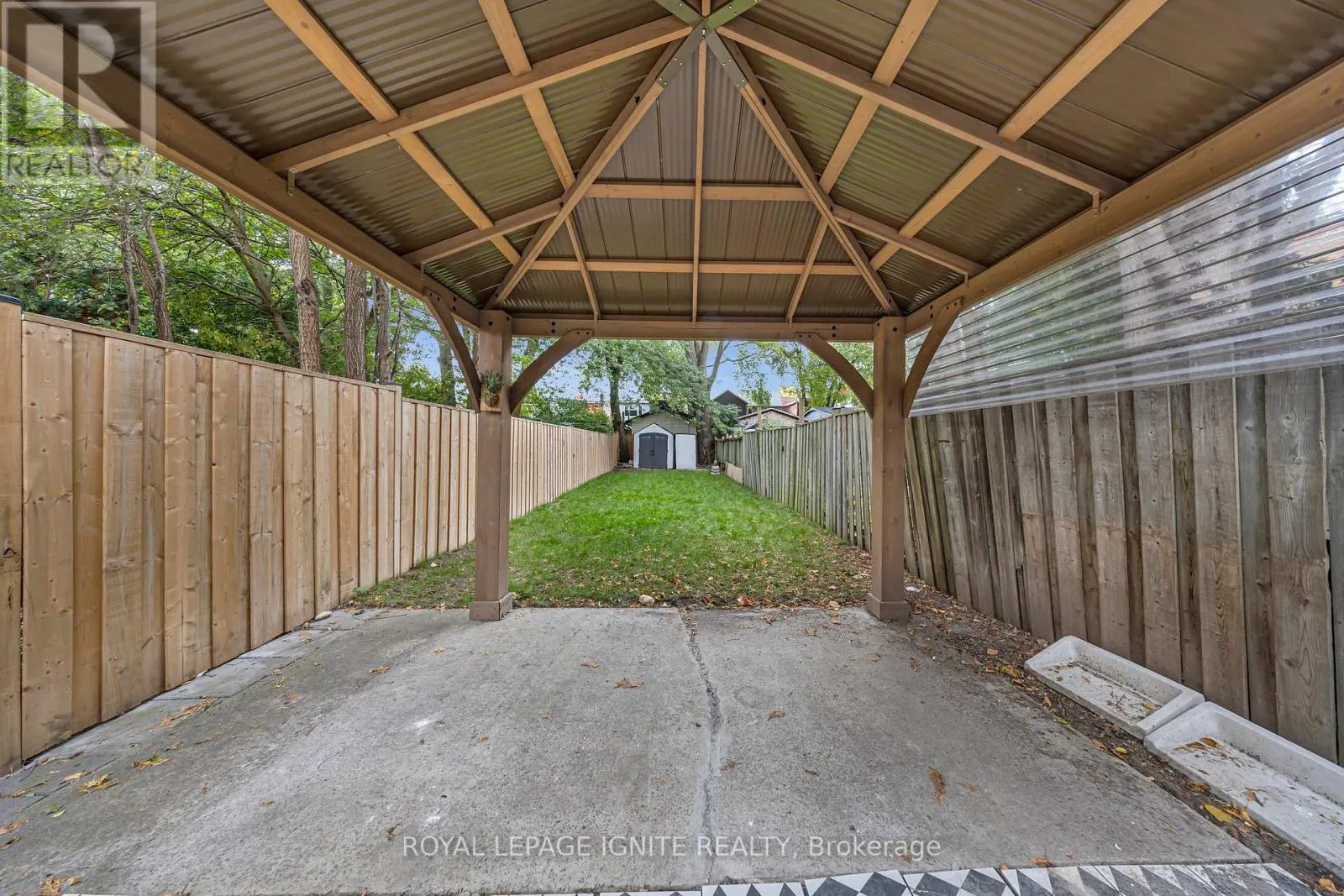 148 BARRINGTON AVENUE