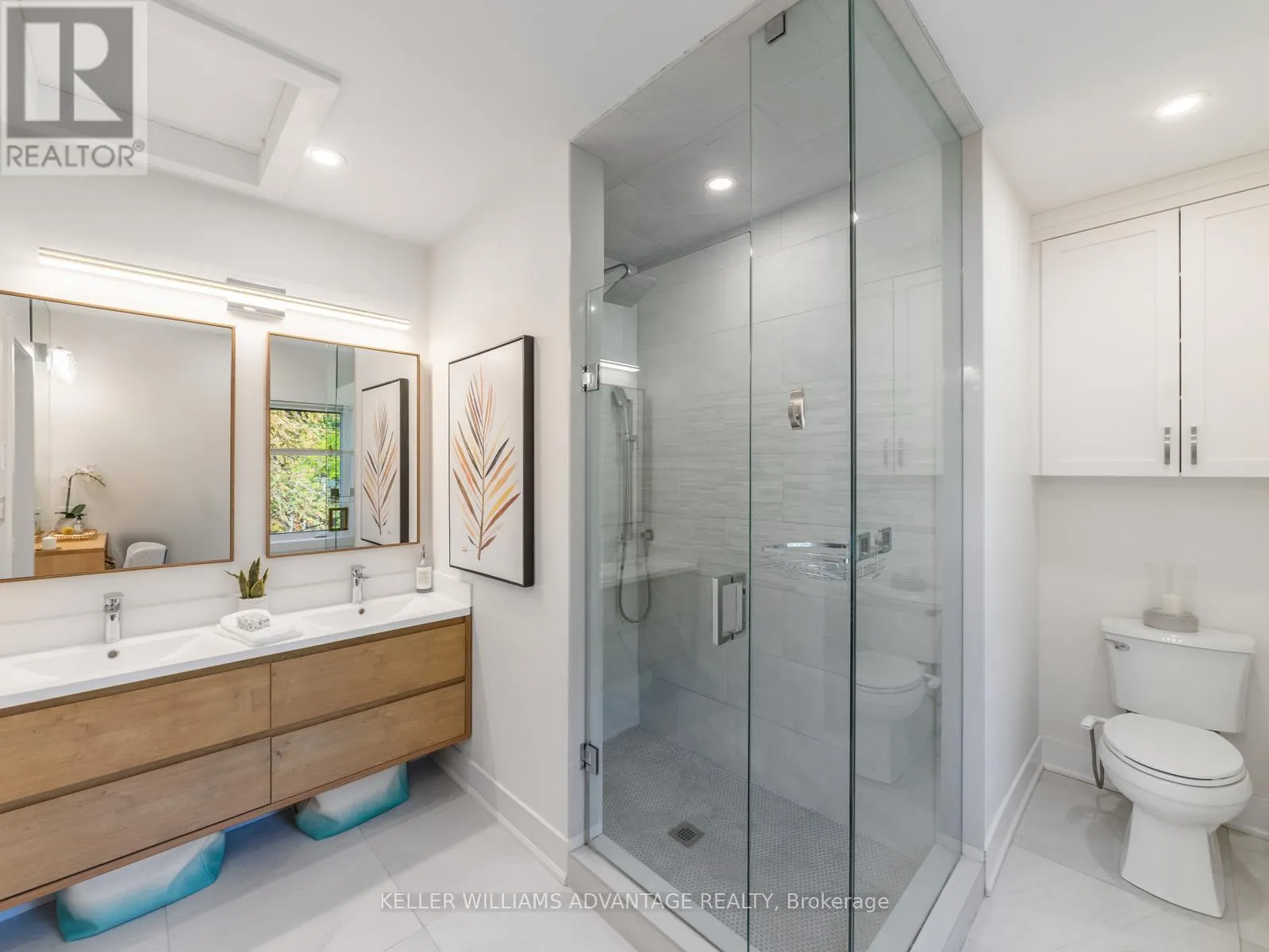 93 GLEN DAVIS CRESCENT