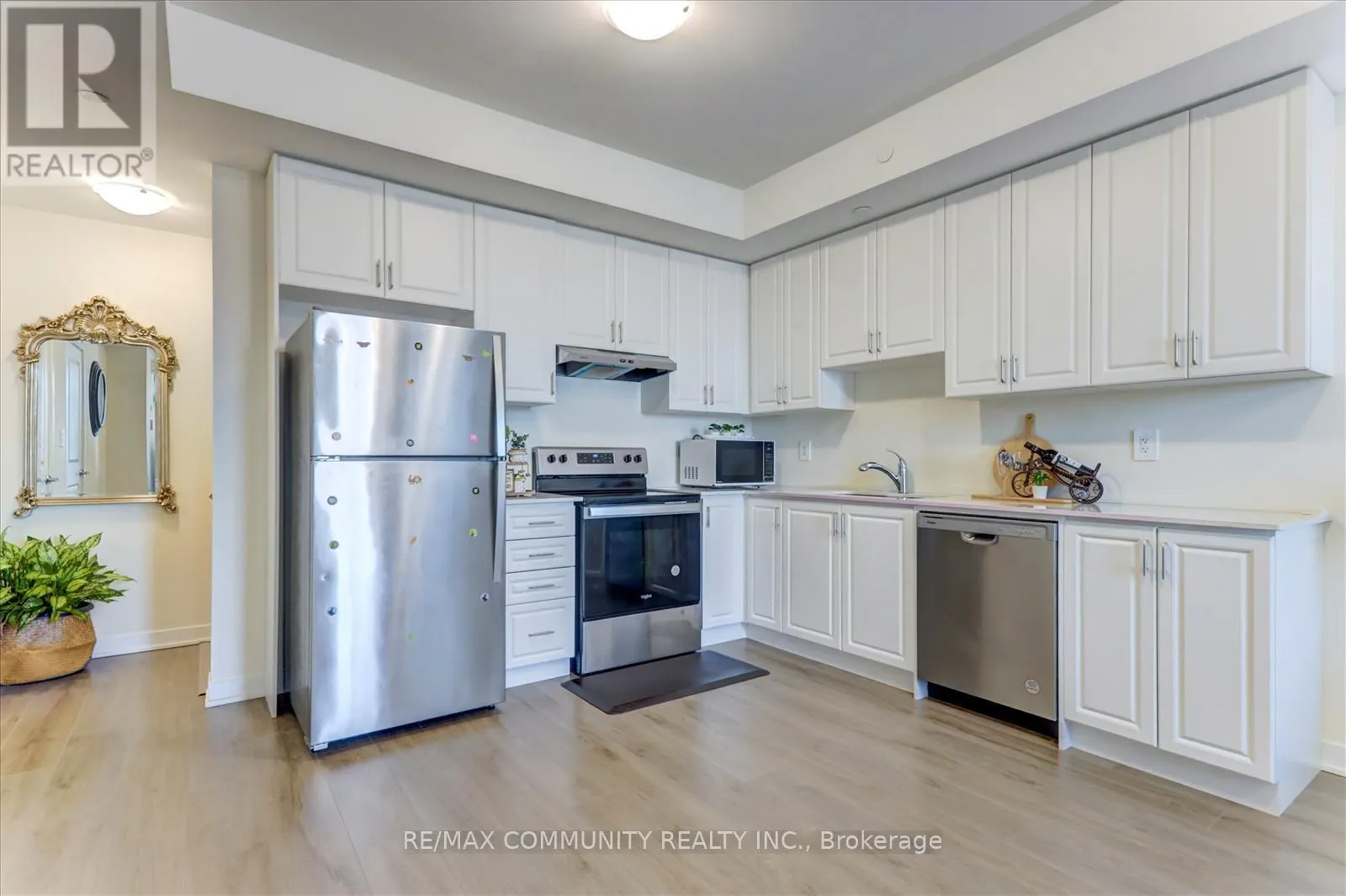 323 - 755 OMEGA DRIVE