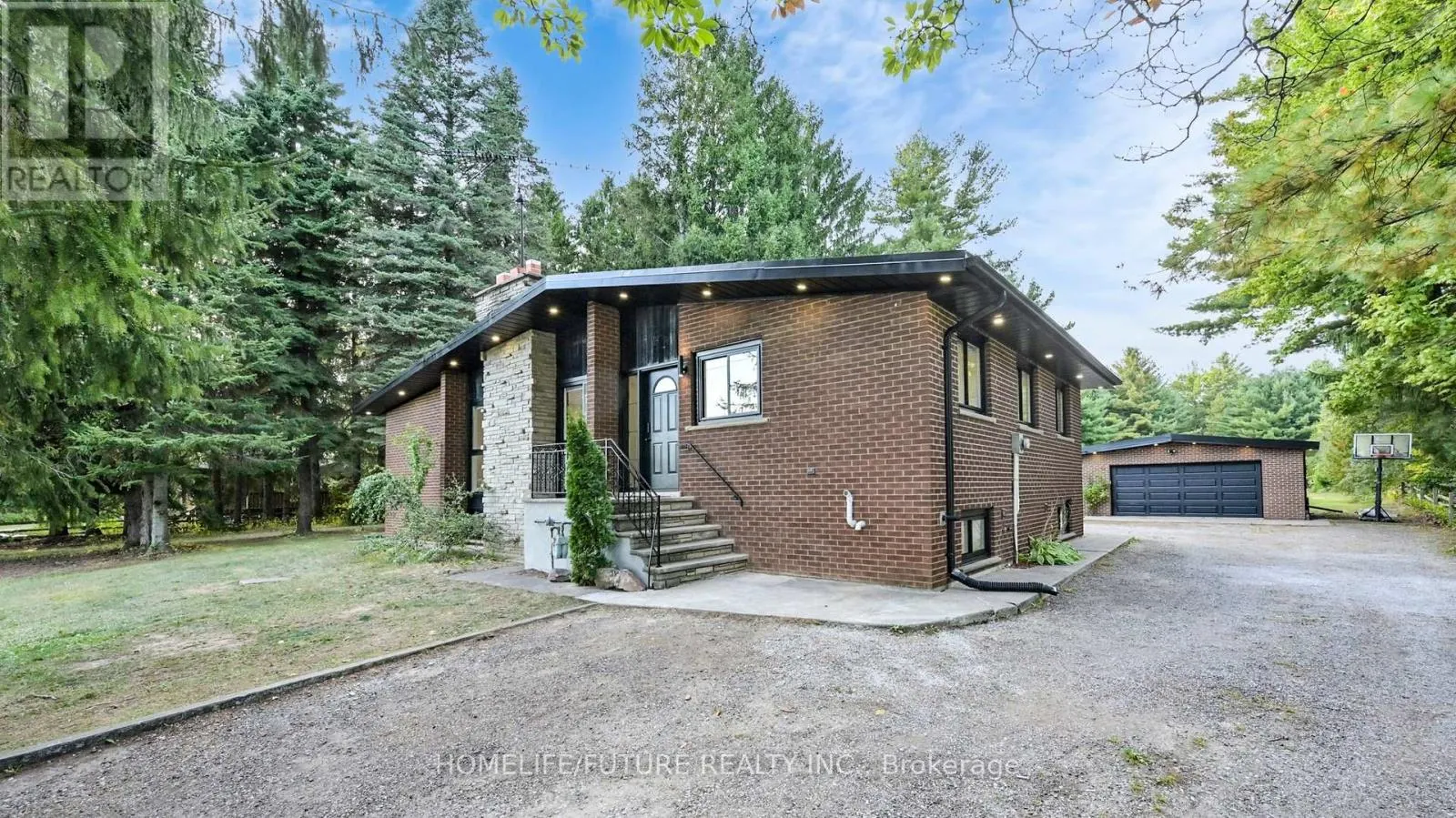 BSMT - 474 TAUNTON ROAD W