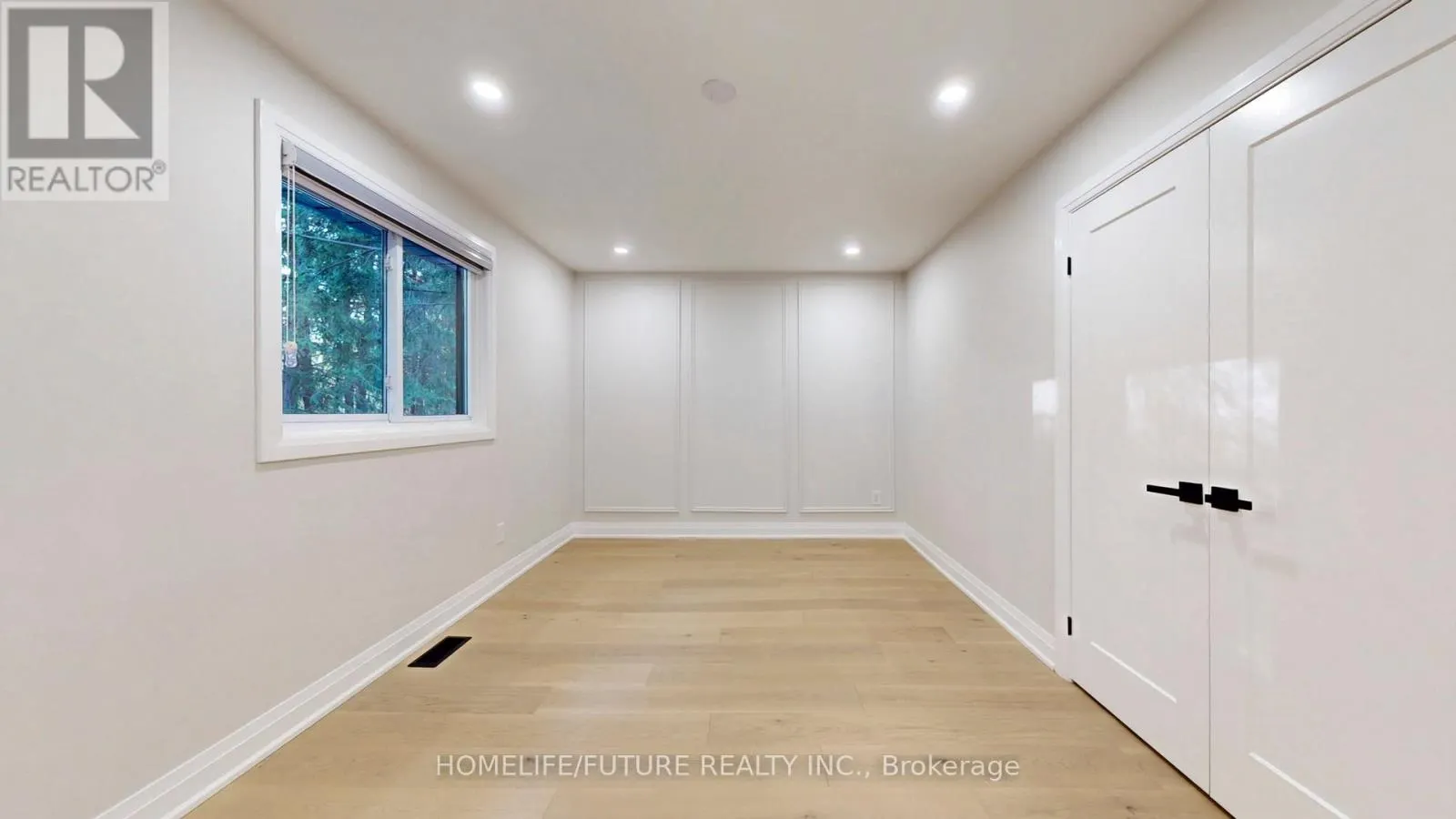 MAIN - 474 TAUNTON ROAD W