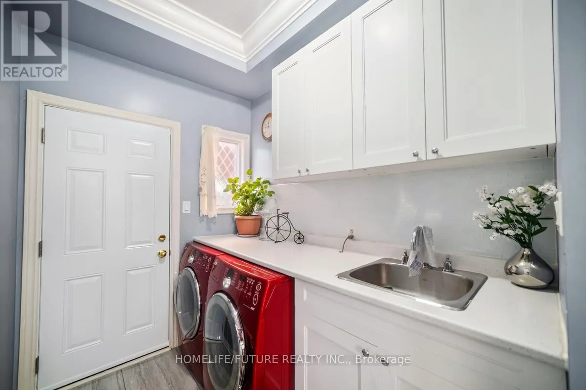 56 RINGWOOD DRIVE