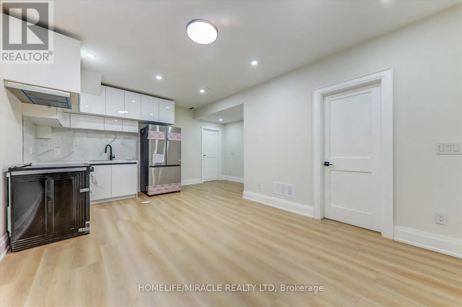 245 FERRIS ROAD