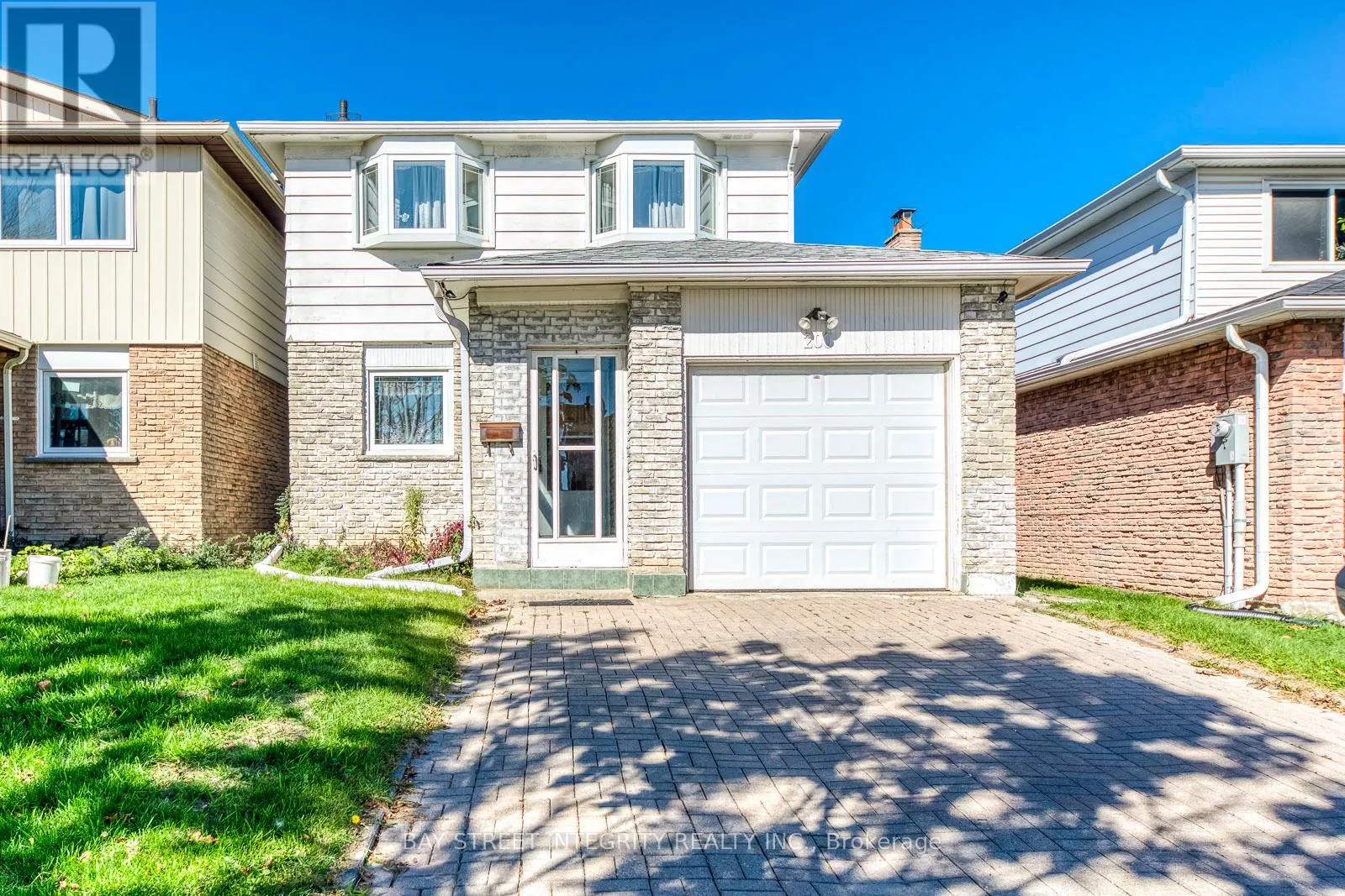 200 INVERGORDON AVENUE