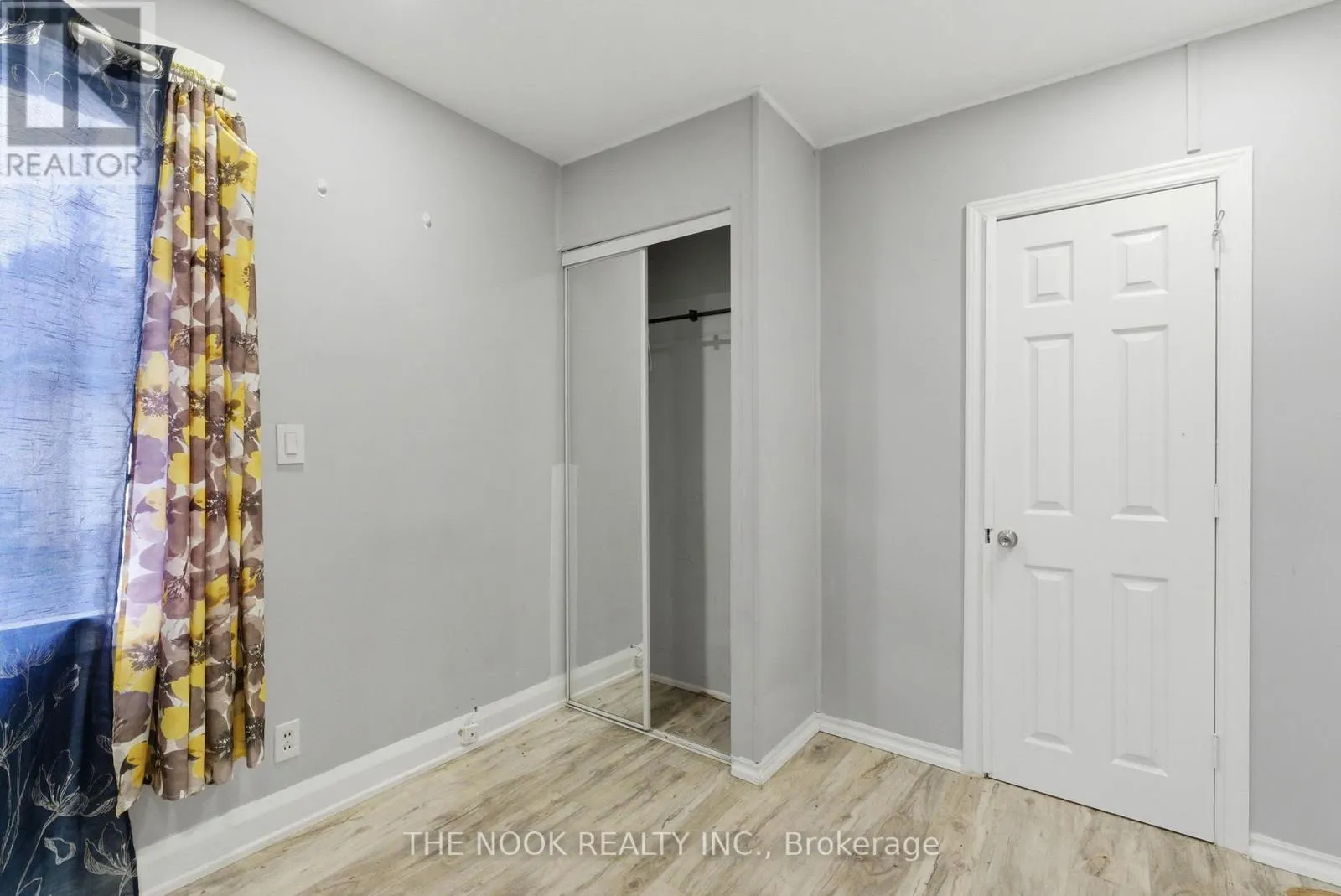 1496 SIMCOE STREET N
