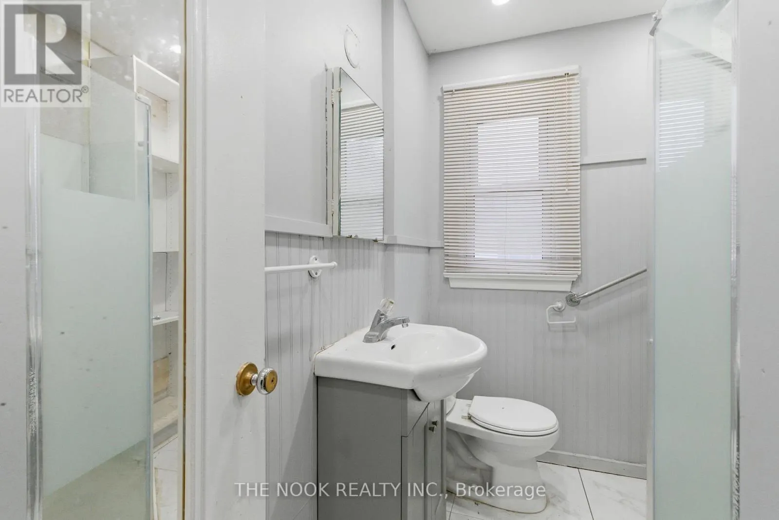 1496 SIMCOE STREET N
