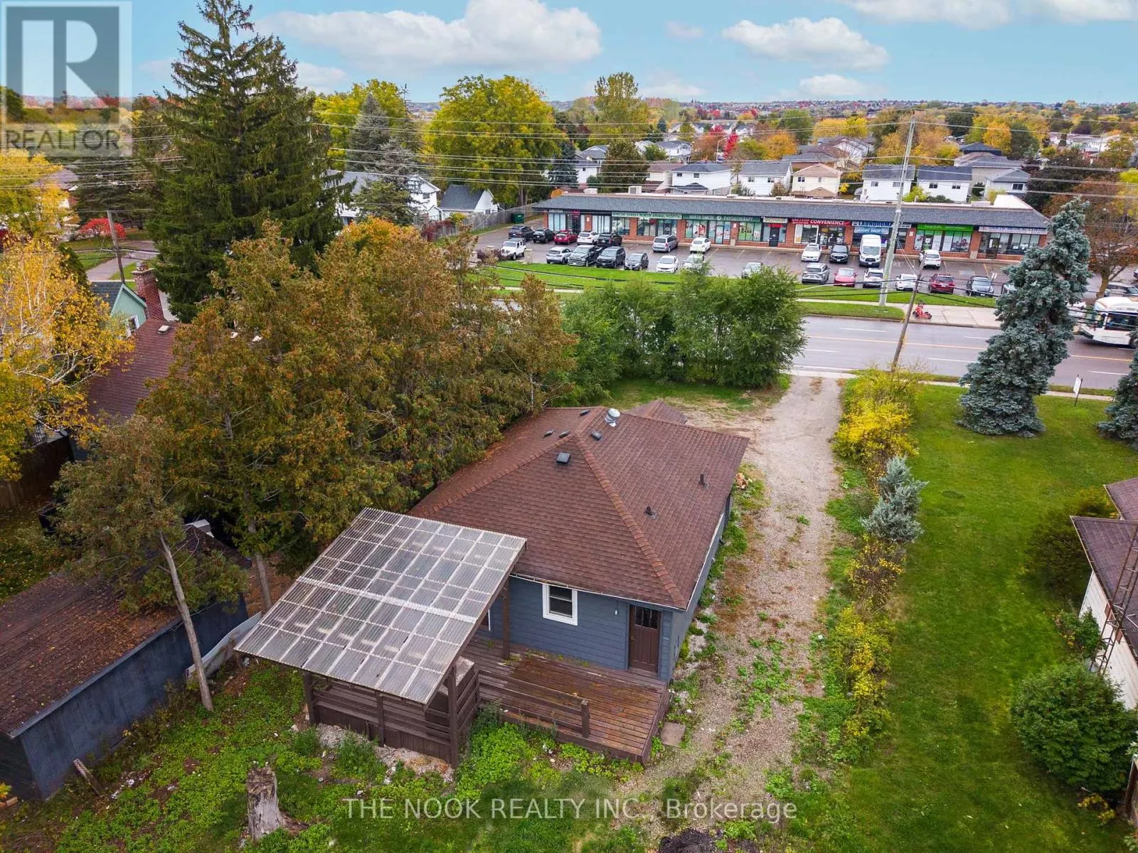 1496 SIMCOE STREET N