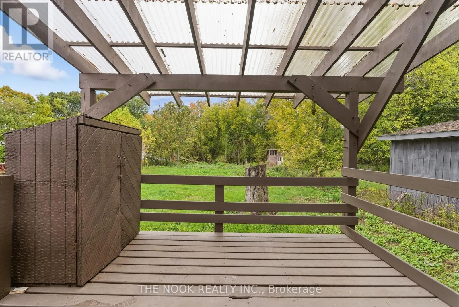 1496 SIMCOE STREET N