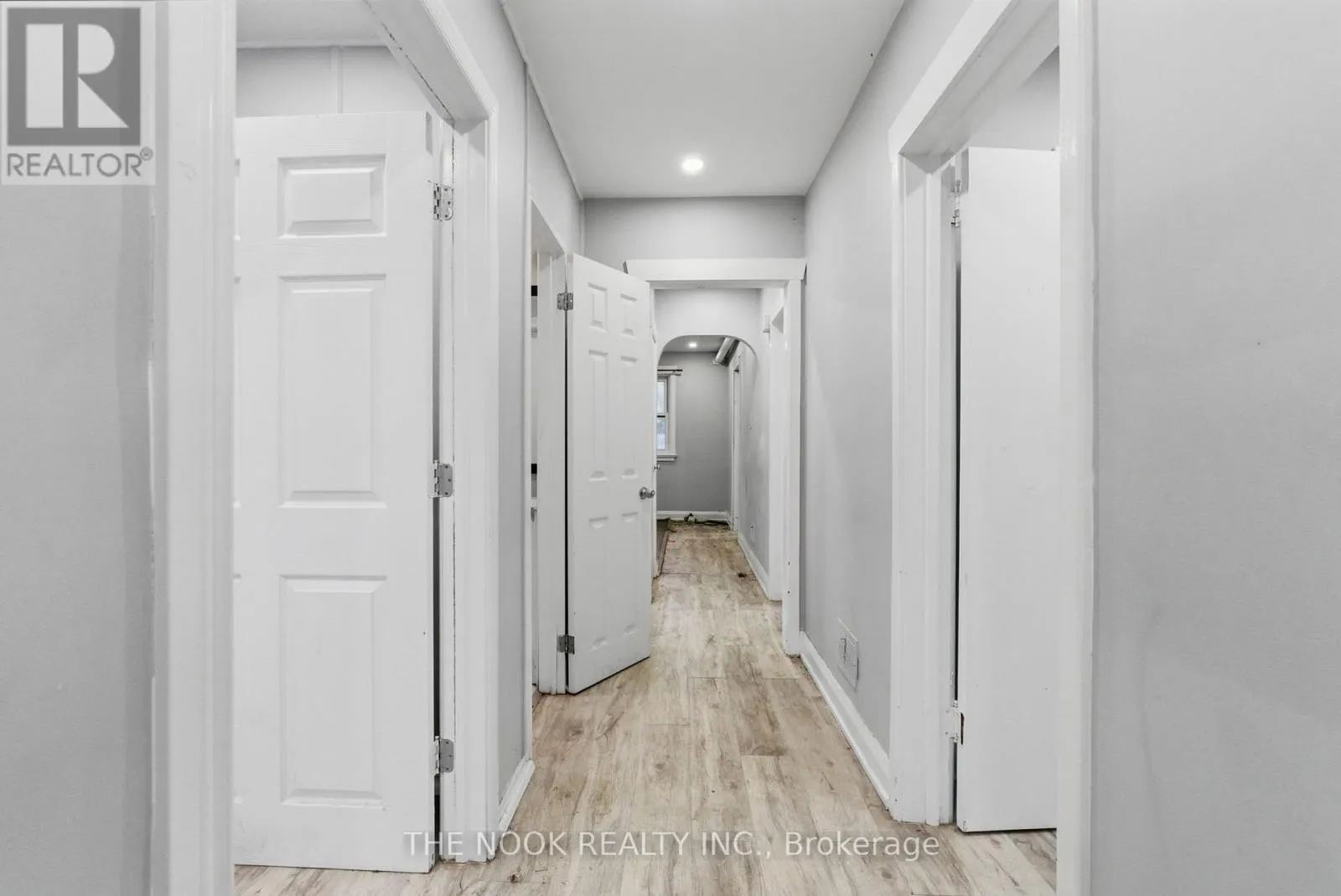 1496 SIMCOE STREET N
