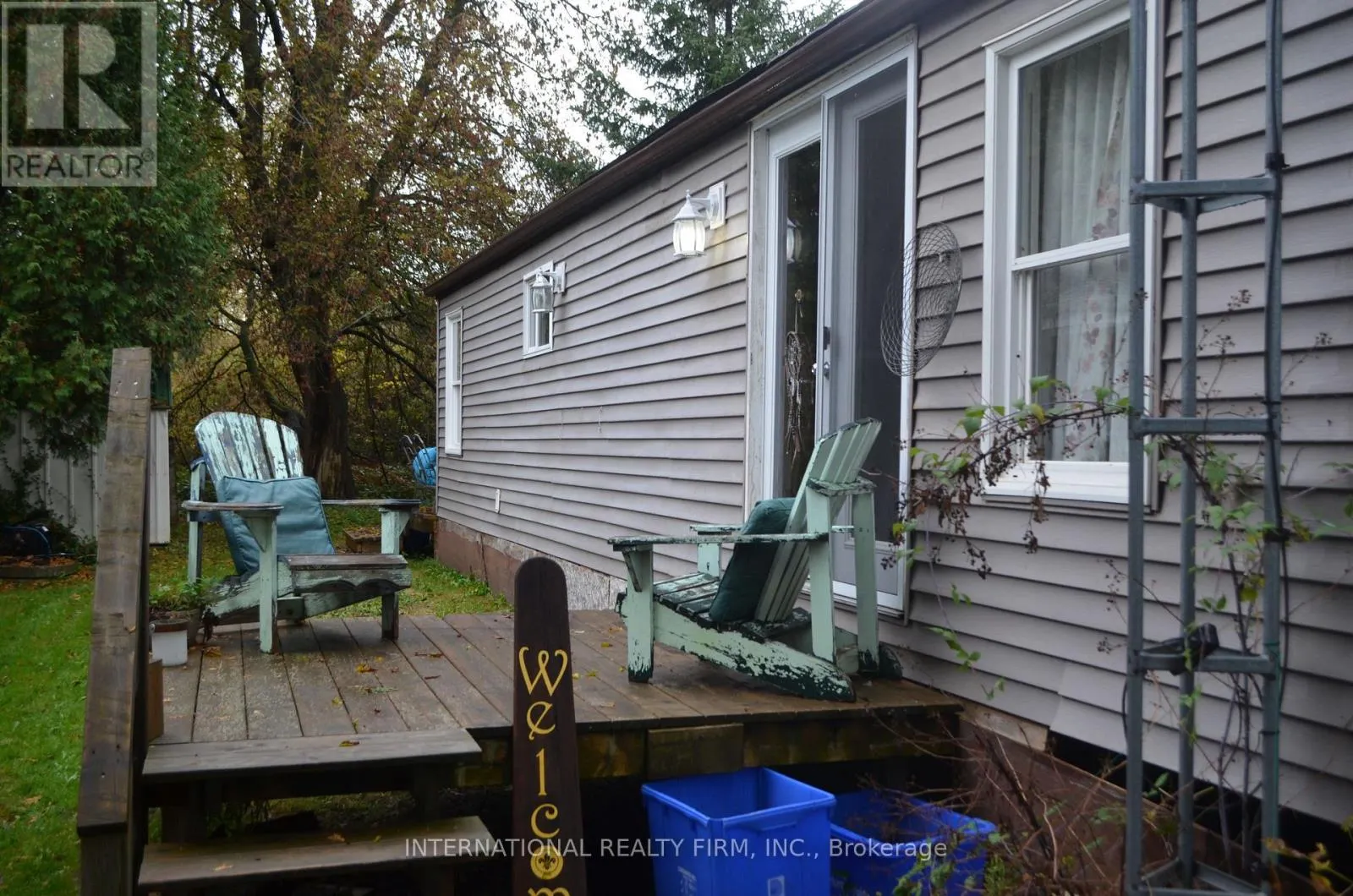 16 - 623 KING AVENUE E