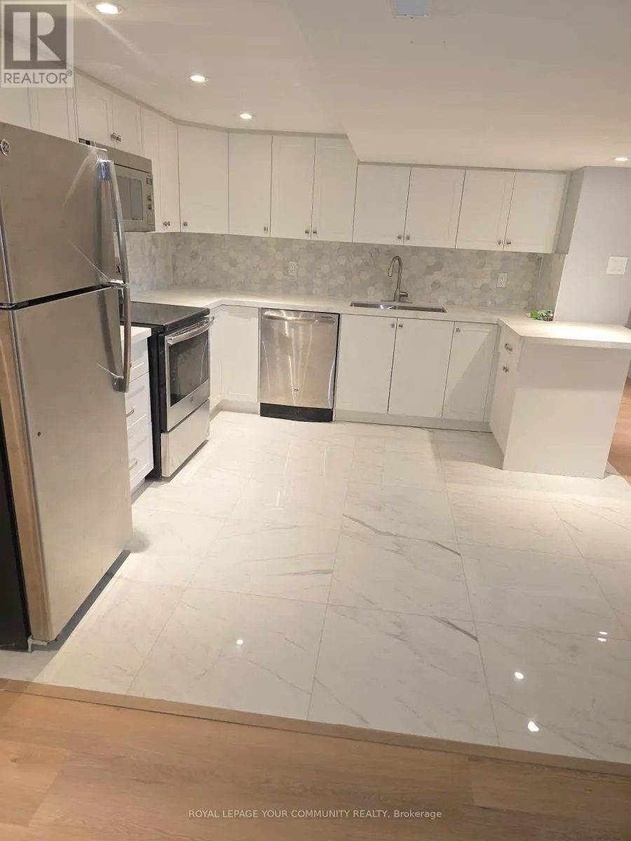 LOWER LEVEL - 312 COCHRANE STREET
