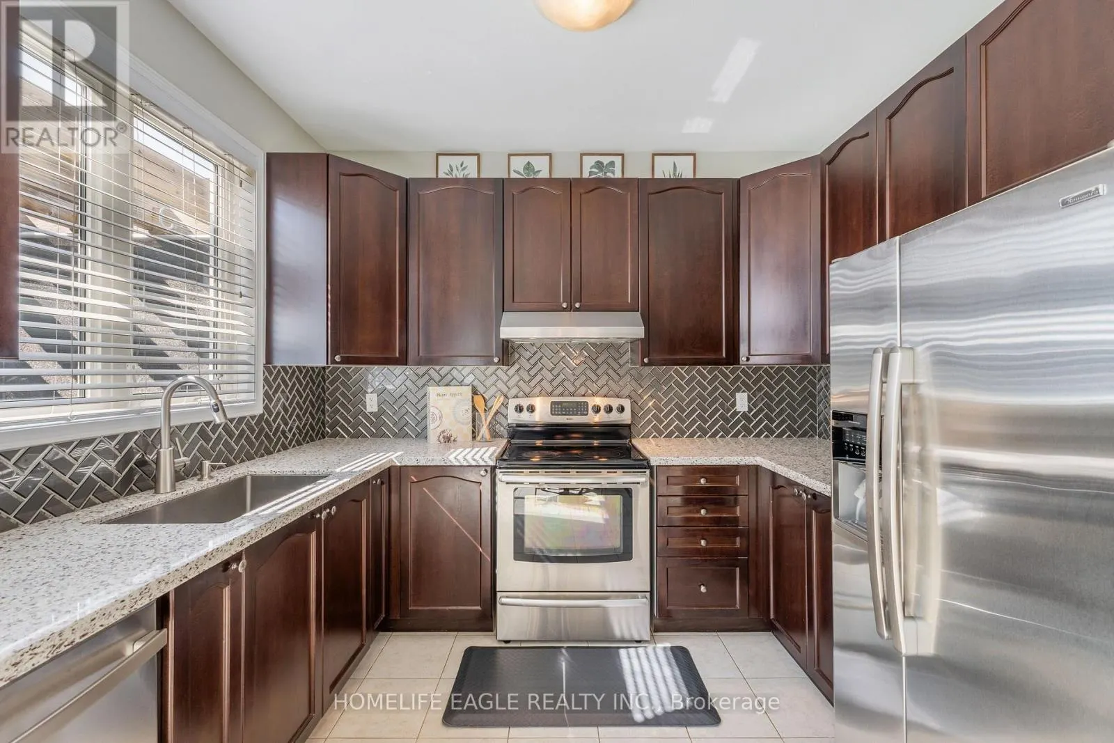 91 ECLIPSE PLACE