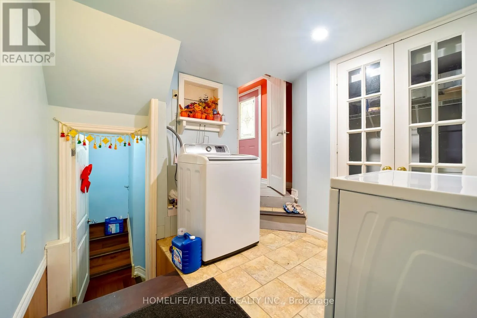 54 DUCATEL CRESCENT