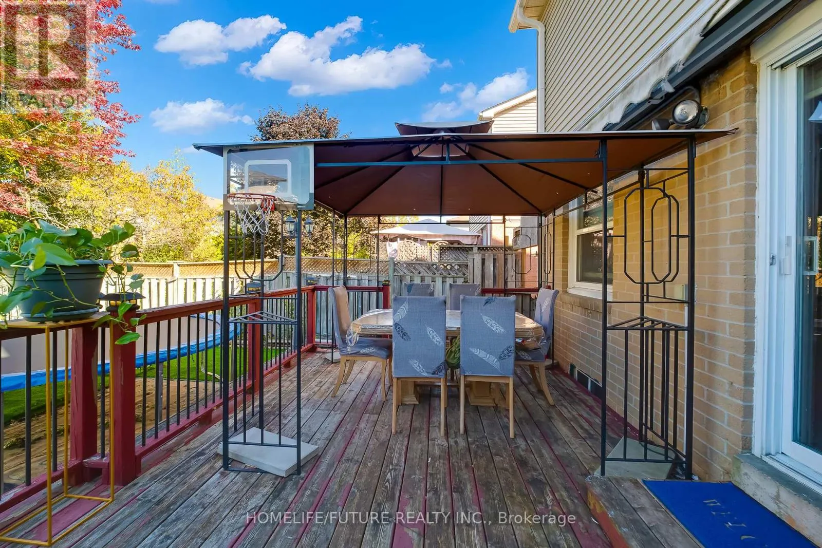 54 DUCATEL CRESCENT