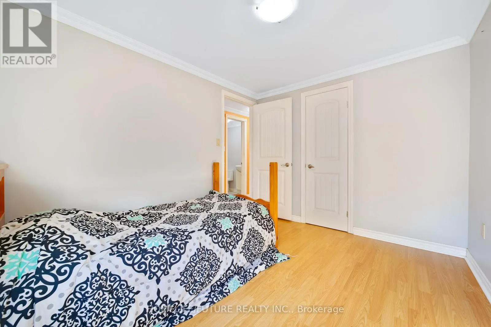 54 DUCATEL CRESCENT