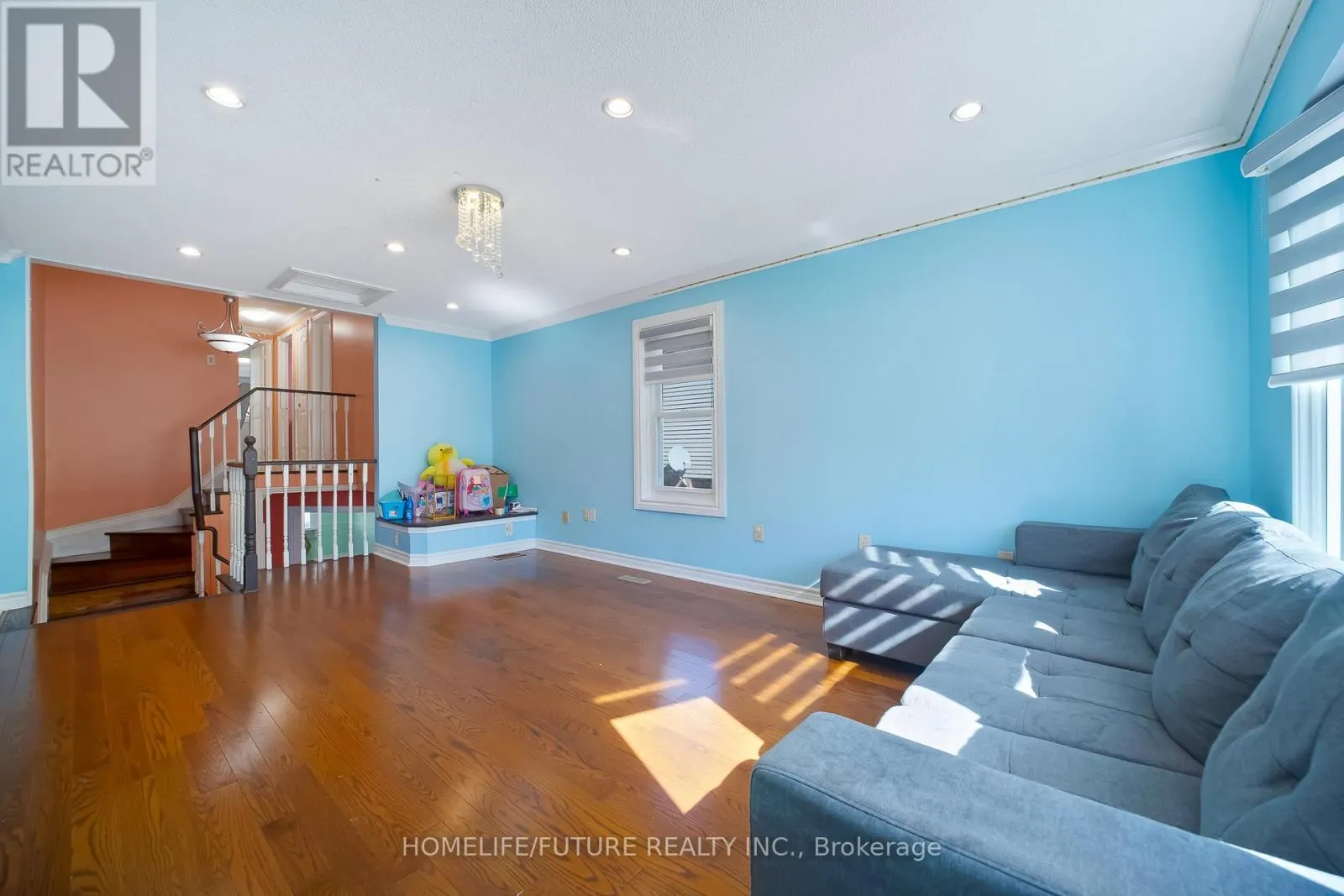 54 DUCATEL CRESCENT